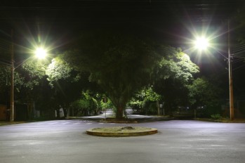 Implantação de iluminação em LED avança por mais regiões da cidade