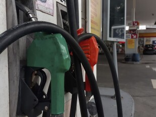 Pesquisa de preços de março aponta grande aumento nos combustíveis