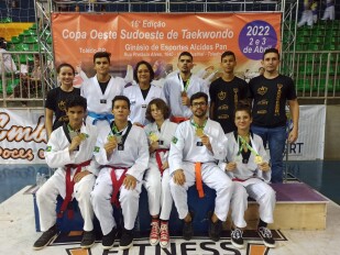 Taekwondo de Umuarama conquista 10 medalhas na Copa Oeste/Sudoeste